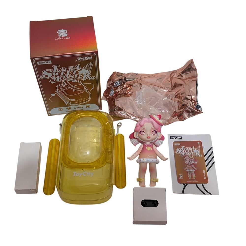 Laura Sweet Monster Space Capsule - Strawberry Tart Banette Confirmed Blind Box